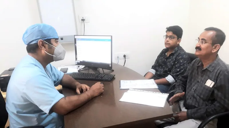 Best Plastic surgeon - Dr. Sapatarshi | 21+ Yrs of Exp. | Kolkata
