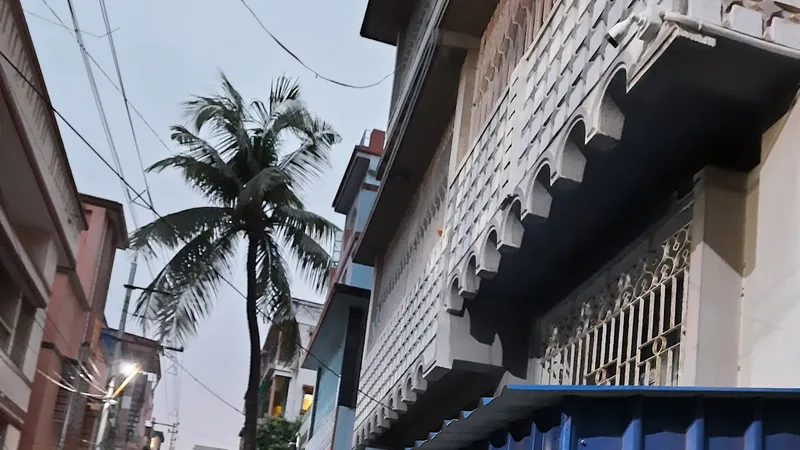 Dr Chayan Gupta, Plastic Surgeon , Burn Surgeon , Nagerbazar , Madhyamgram , Barasaat ,Sodepur, Dunlop , Rathtala Clinic