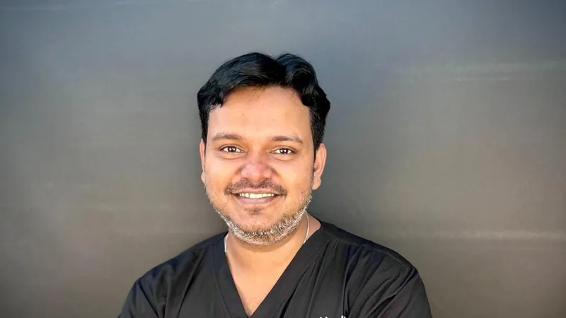 Dr TANMAY MANDAL {MAXILLOFACIAL SURGEON I FACIAL ESTHETIC SURGEON I HAIR TRANSPLANT SURGEON } Clinic