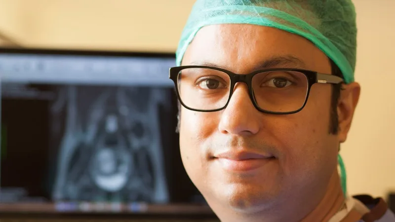 Dr Manas Chakrabarti Gynae Oncology Clinic