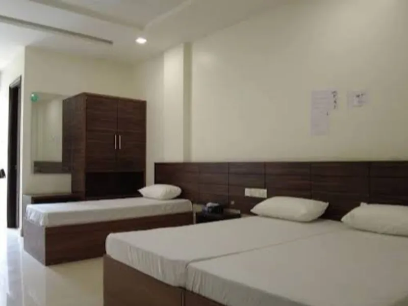 Acharya Manish Ji Ayurveda Centre