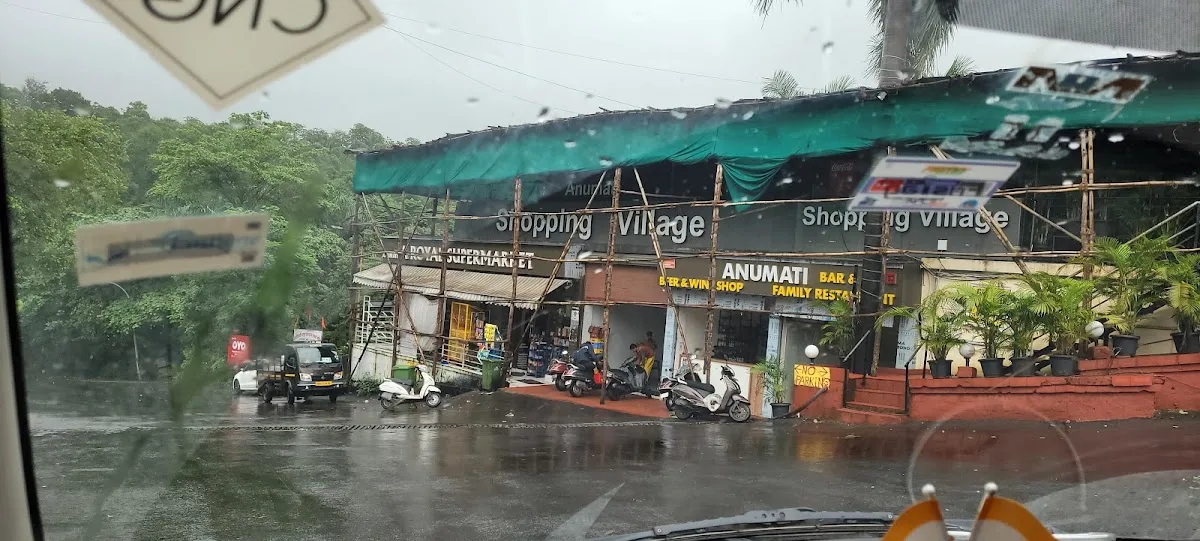 Royal Supermarket