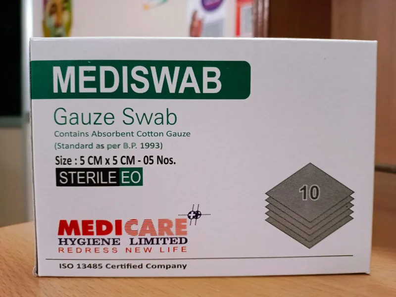Medicare Mediswab (5cm x 5cm * 8 Ply) Gauze Swab - 10 Packs of 4 Pcs Each | Absorbent Cotton Gauze