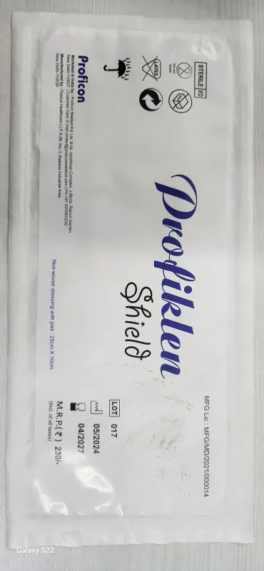 Profiklen Shield â€“ Non-Woven Dressing with Pad (25x10 cm)